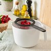 COLADOR INOX C/MANGO PLASTICO 15CM NGO GASTROMAX