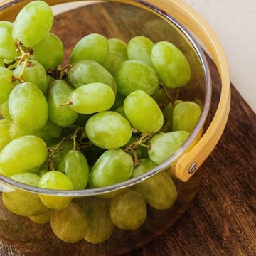 Imagen de Ensaladera de vidrio con asa bambú GOLD